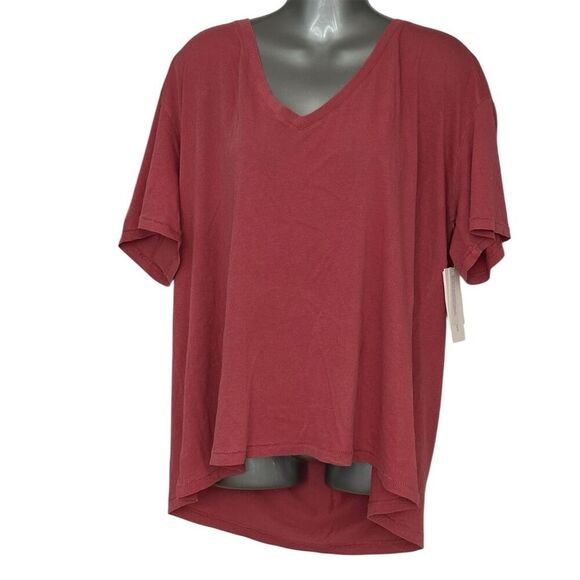Treasure & Bond Women's V-Neck Short Sleeve Tee Burgundy Size 1X - Picture 4 of 5